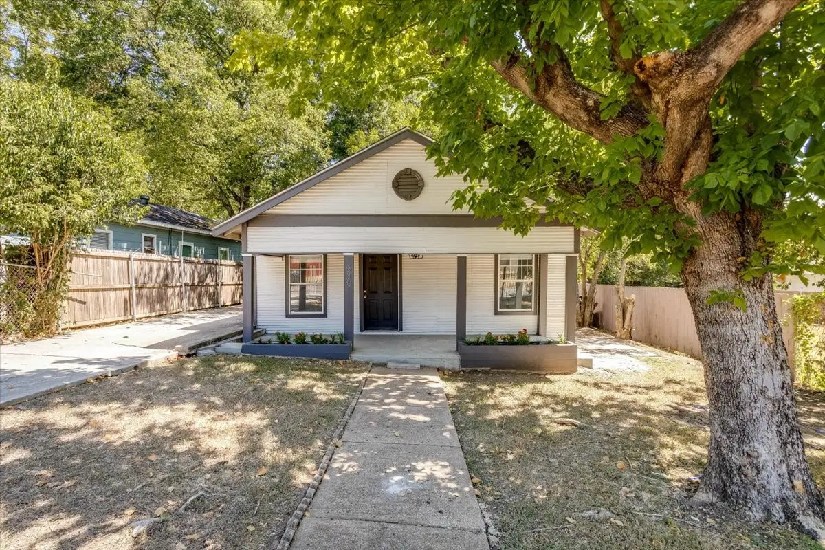 930 S Vernon Avenue, Dallas, TX 75208 - #1