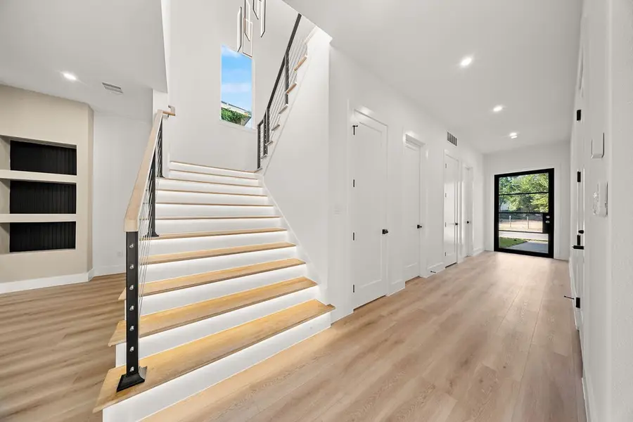 1727 Toronto Street, Dallas, TX 75212 - #2