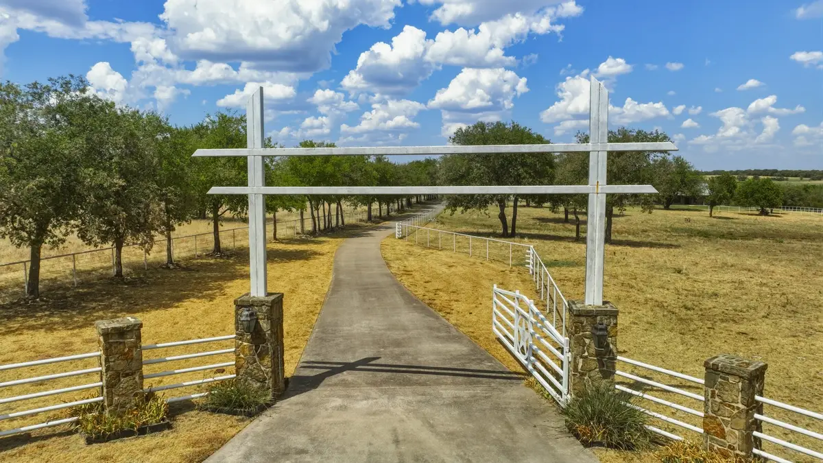 11918 Riek Road, Krum, TX 76249 - #1
