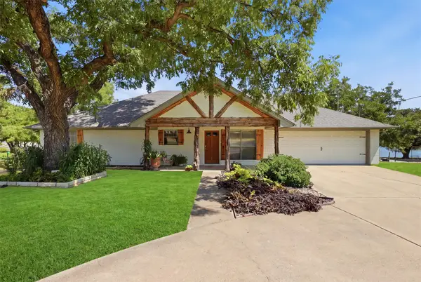 630 E Bridge Street, Granbury, TX 76048