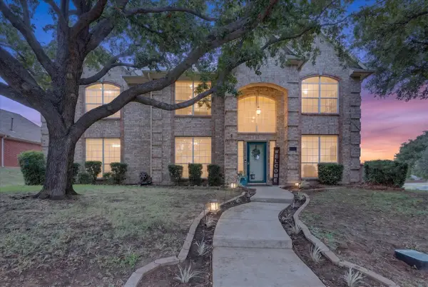 901 Brittany Drive, Lewisville, TX 75067