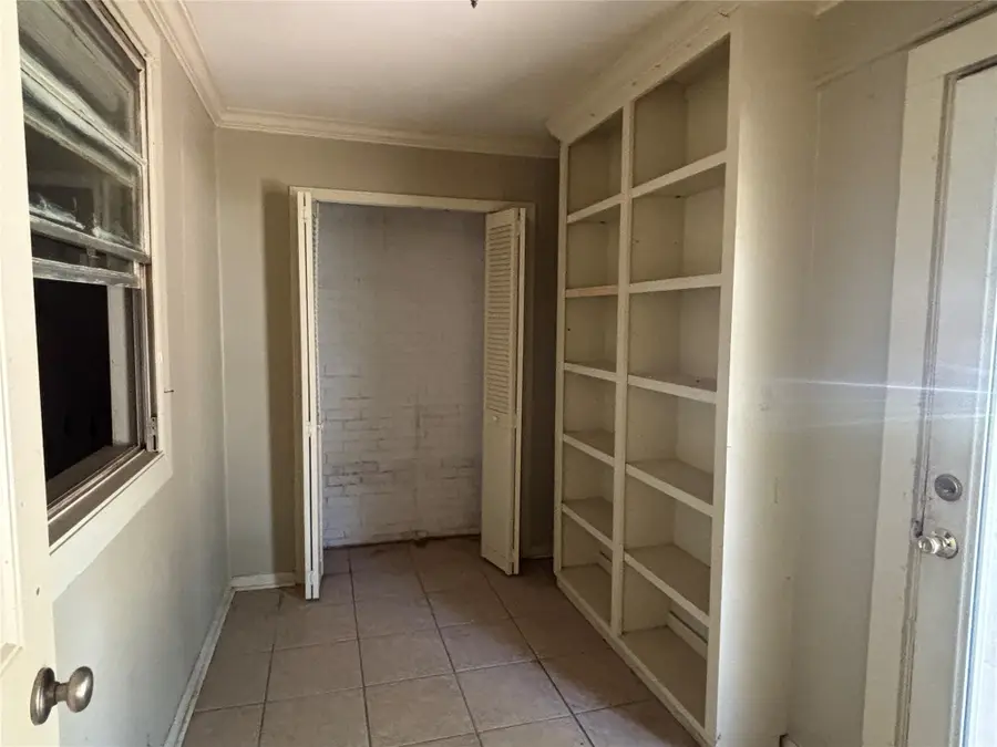 719 Kimbrough Street, Shreveport, LA 71104 - #3