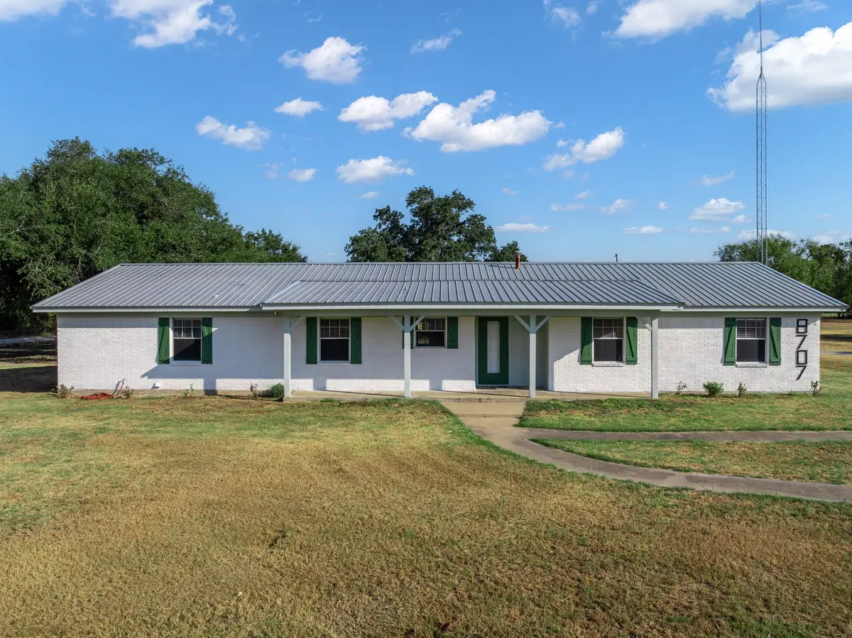 8707 E Highway 6, Riesel, TX 76682 - #1