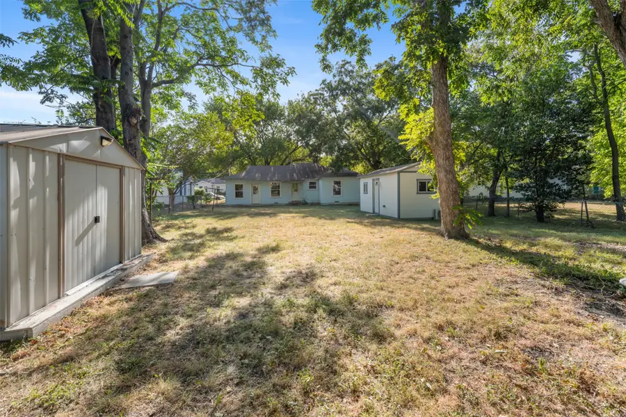1001 Alice Street, Denton, TX 76201 - #3