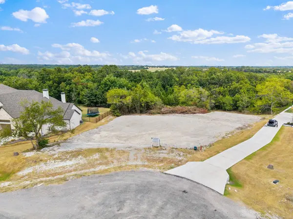 217 Avery Lane, Gunter, TX 75058