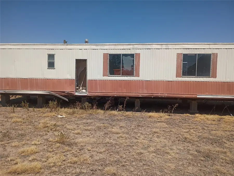516 Ne Ave G, Hamlin, TX 79520 - #2