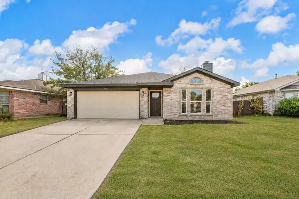 1804 Canyon Ridge Street, Fort Worth, TX 76131
