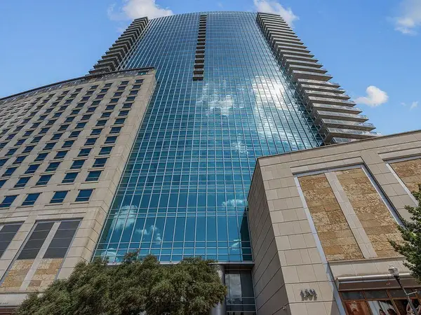 1301 Throckmorton Street #1805, Fort Worth, TX 76102