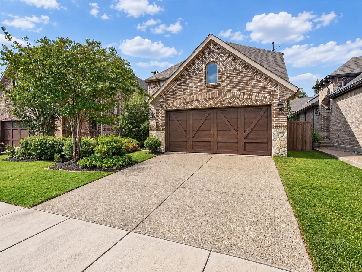 1129 Dame Carol Way, Carrollton, TX 75010 - #1