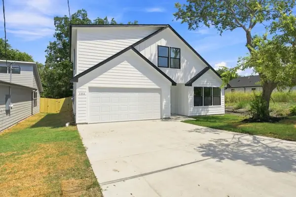 106 E Miller, Whitewright, TX 75491