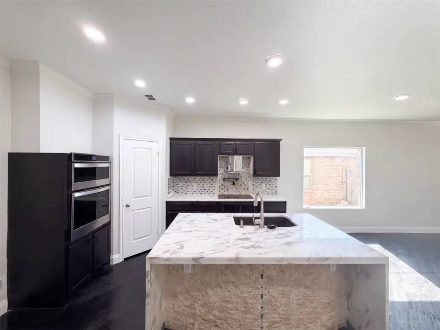 625 River Rock Drive, Azle, TX 76020 - #2