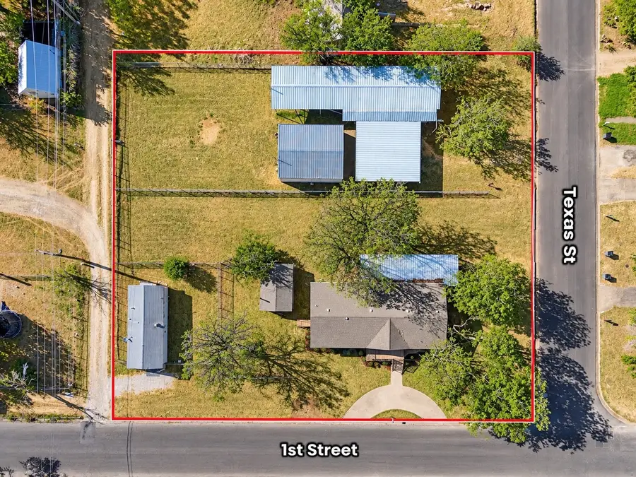 1200 1st Street, Graham, TX 76450 - #2