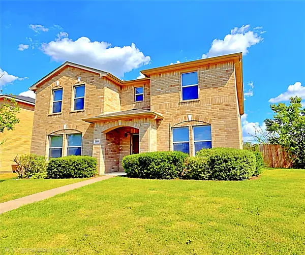 1336 Falcon Trail, Cedar Hill, TX 75104