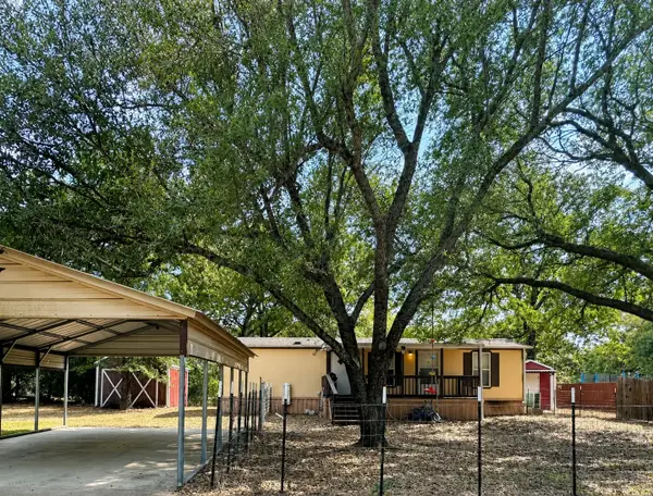 106 White Dove Trail, Mabank, TX 75156