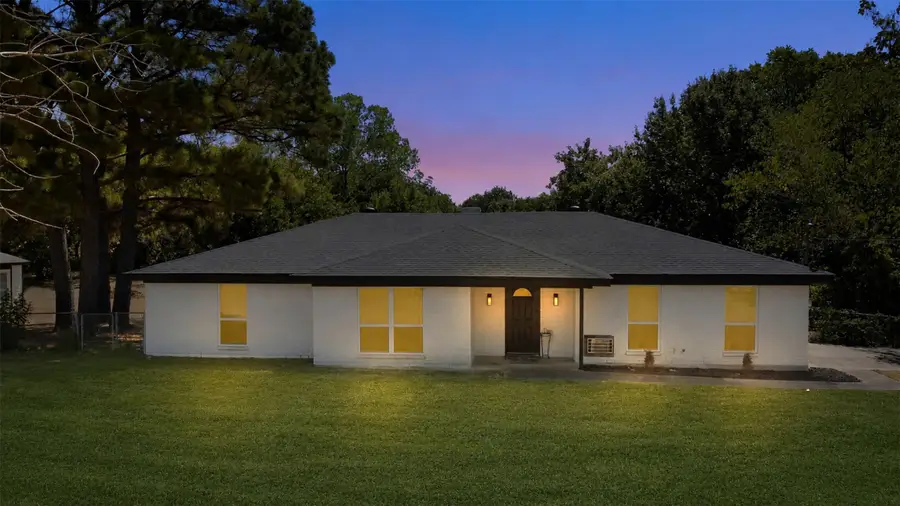 102 Amy Court, Burleson, TX 76028 - #2