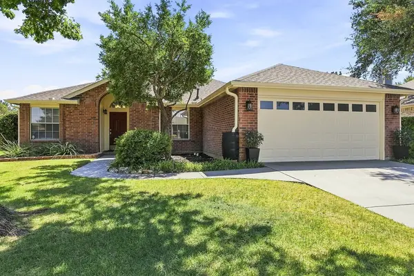 817 Redding Drive, Saginaw, TX 76131