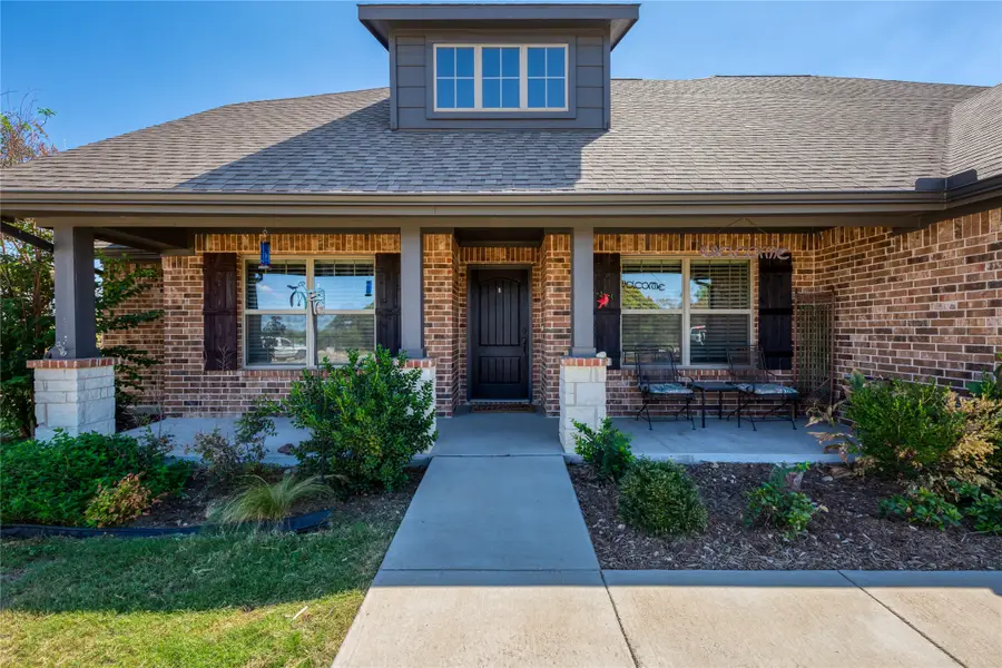 3841 J E Woody Road, Springtown, TX 76082 - #3