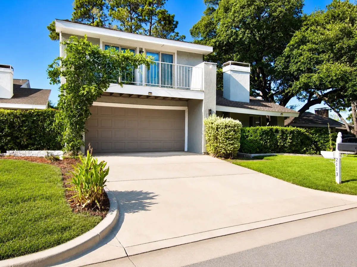 2113 Oakwood Lane, Arlington, TX 76012 - #1