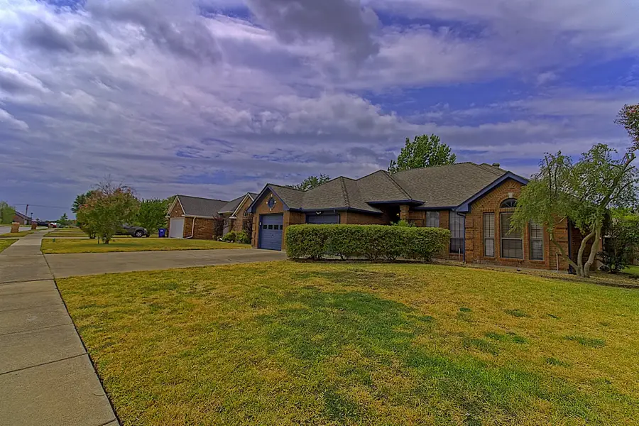 913 York Street, Forney, TX 75126 - #2