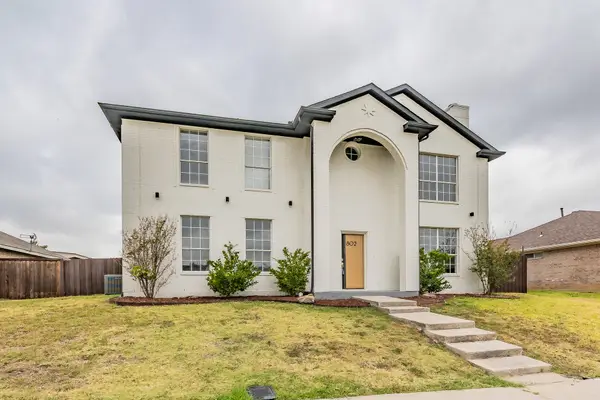 802 Azalia Drive, Lewisville, TX 75067