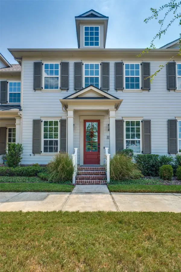8704 Ice House Drive, North Richland Hills, TX 76180