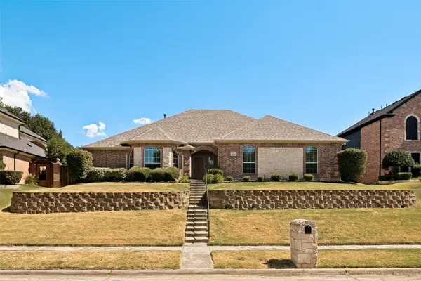 2426 Club Creek Boulevard, Garland, TX 75043