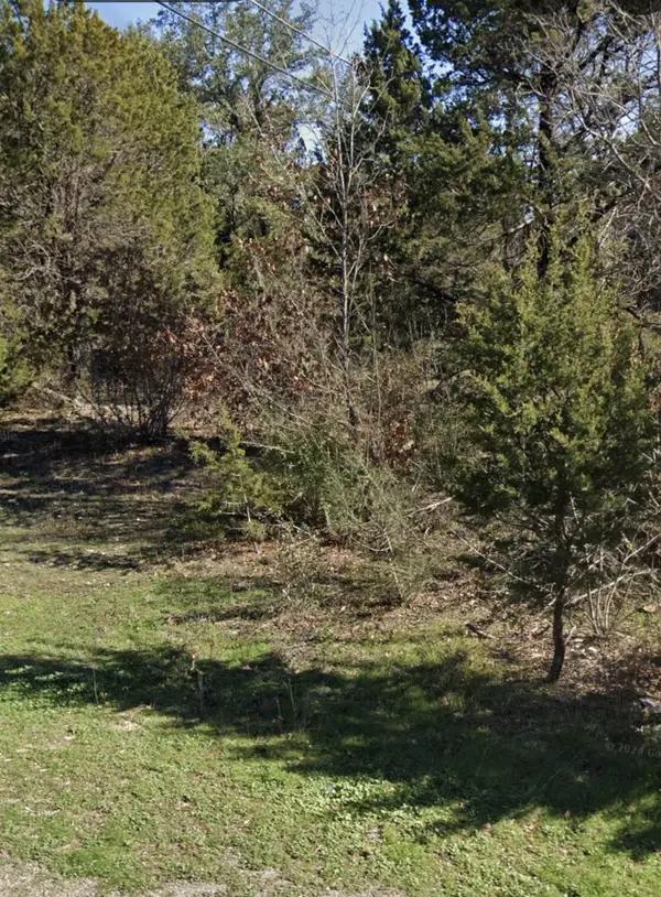2725 Birch Street, Granbury, TX 76048