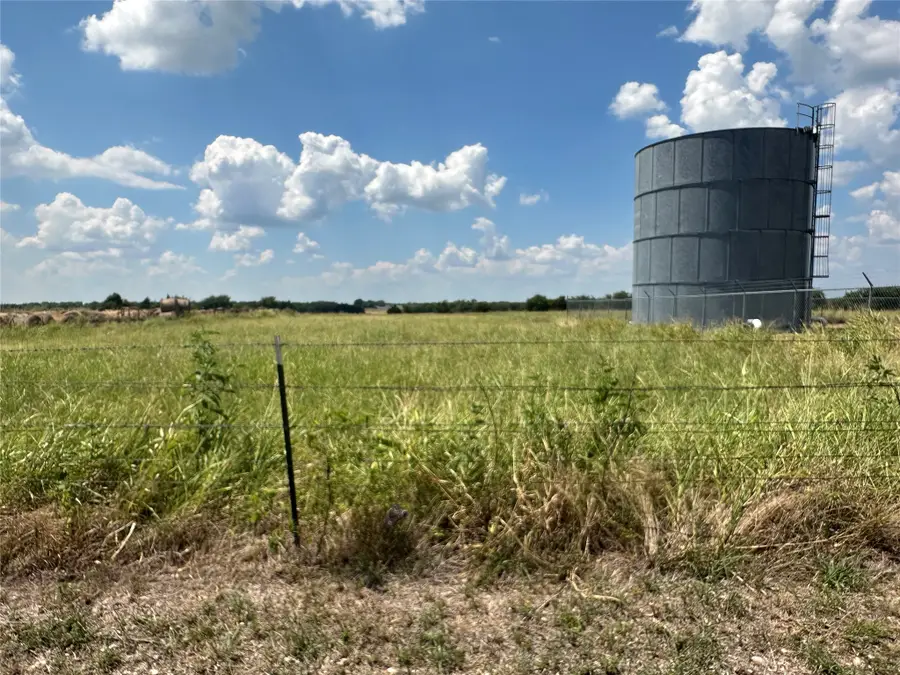 3767 Eastline Road, Whitewright, TX 75491 - #2
