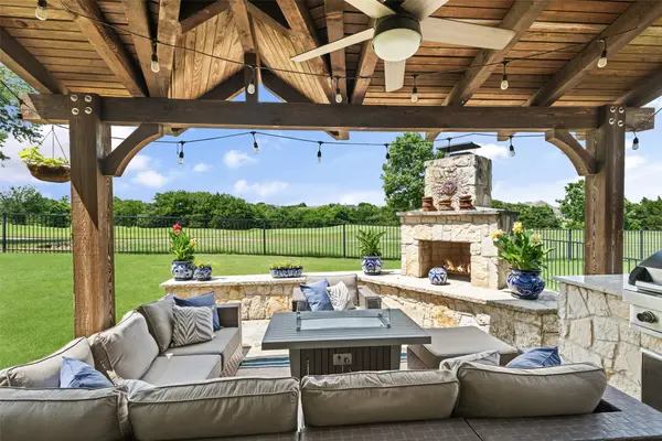 2801 Meadow Ridge Drive, Prosper, TX 75078