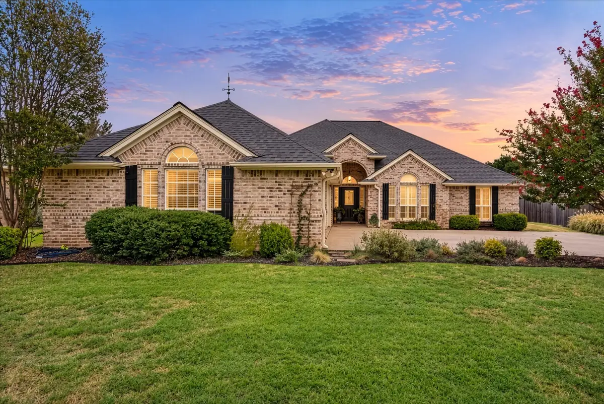 313 Casas Del Norte Street, Granbury, TX 76049 - #1