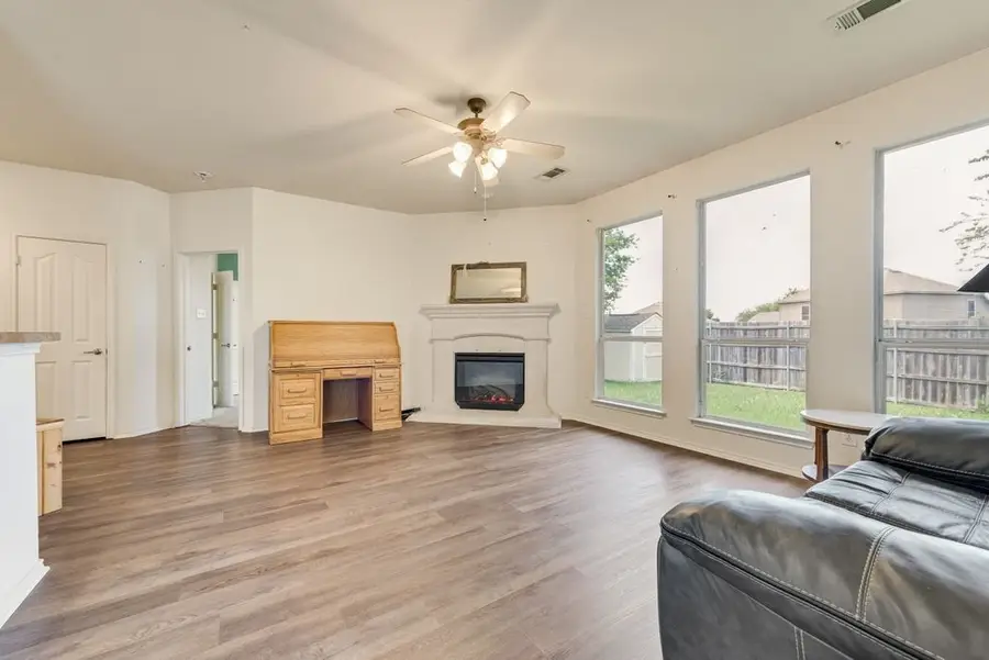 1008 Fort Apache Drive, Fort Worth, TX 76052 - #3