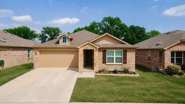2213 Village Creek Lane, Denton, TX 76208