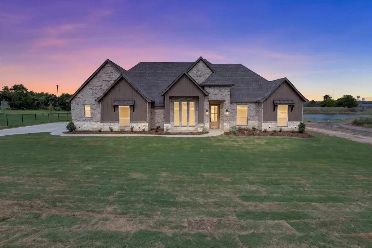471 Red Bird Drive, Springtown, TX 76082 - #1