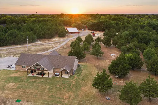 8615 County Road 534, Whitewright, TX 75491