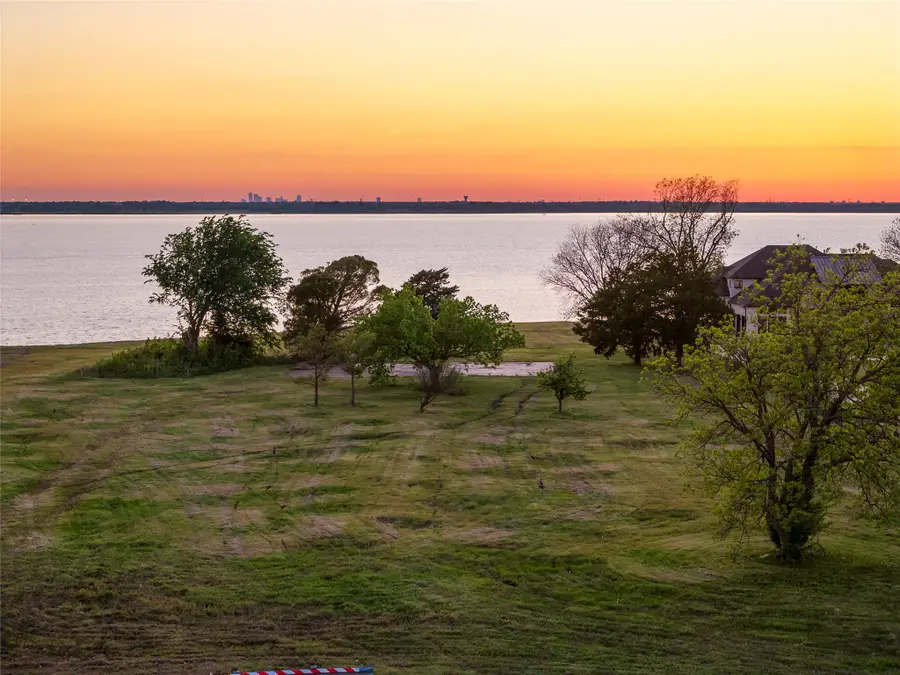 1534 Hubbard Drive, Heath, TX 75032 - #2