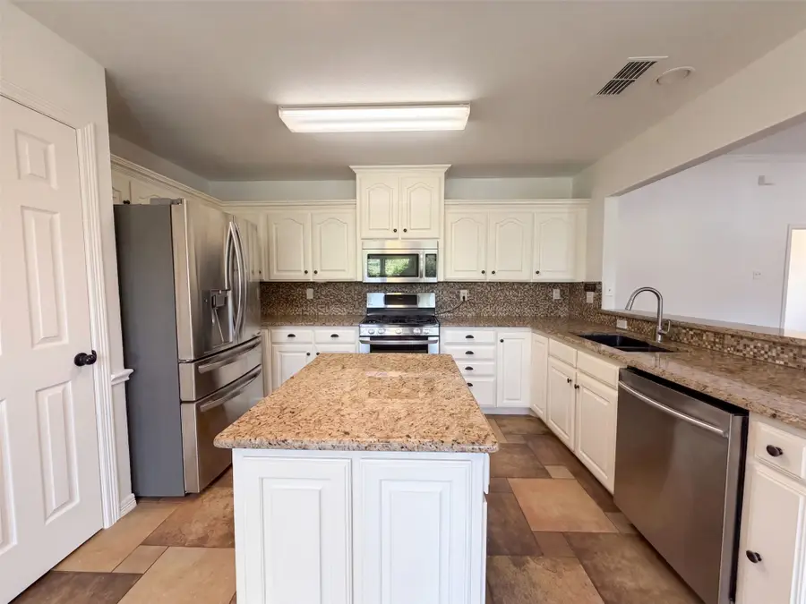 1623 W Pleasant Drive, Midlothian, TX 76065 - #2