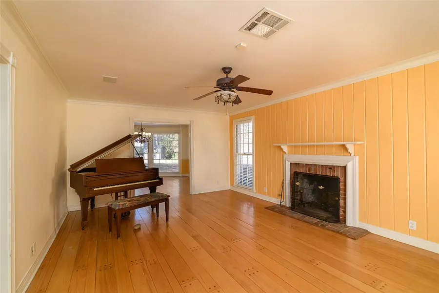 6114 Dillingham Avenue, Shreveport, LA 71106 - #3