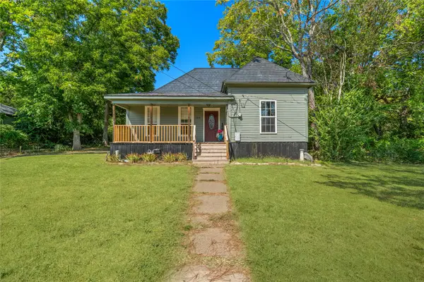 1216 Wesley Street, Greenville, TX 75401