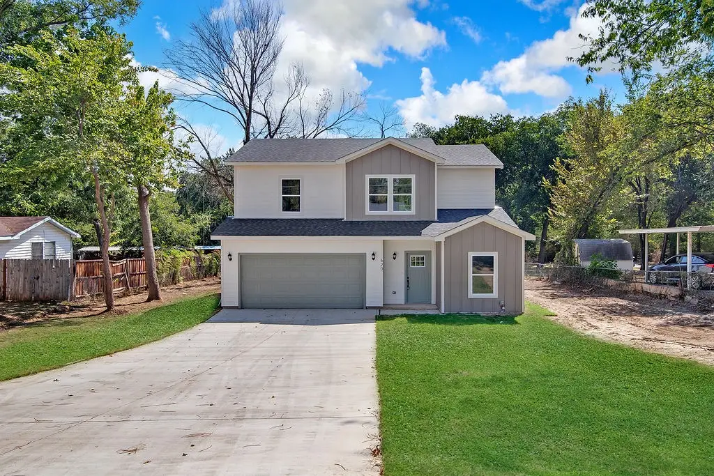 620 Alameda Road, Azle, TX 76020 - #1