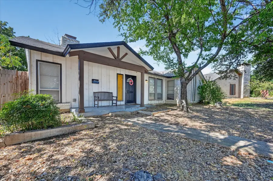 3825 Eugene Court N, Irving, TX 75062 - #2