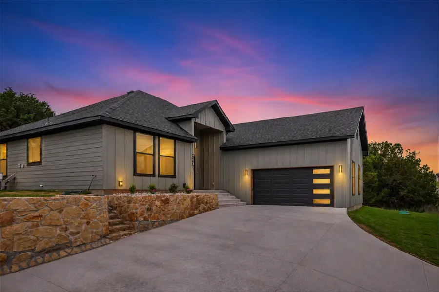 2201 Christine Drive, Granbury, TX 76048 - #2