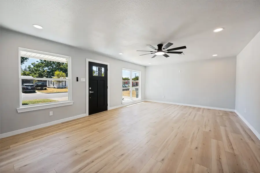 5517 Cottey Street, Fort Worth, TX 76119 - #2