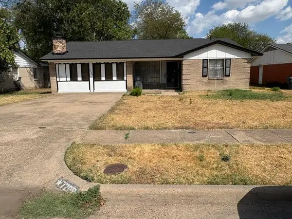 7208 Larchway Drive, Dallas, TX 75232