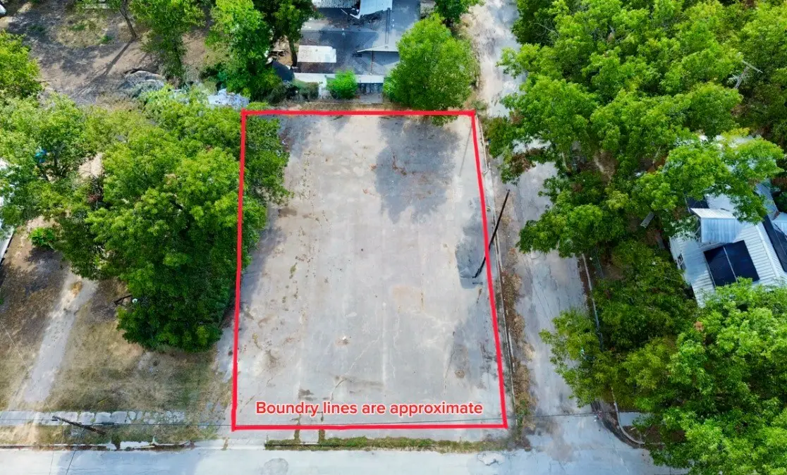 203 S Avenue H, Clifton, TX 76634 - #1