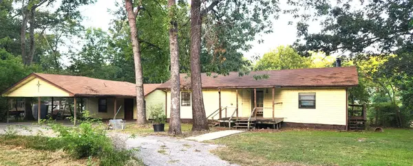6184 Cherokee Trail, Mabank, TX 75156