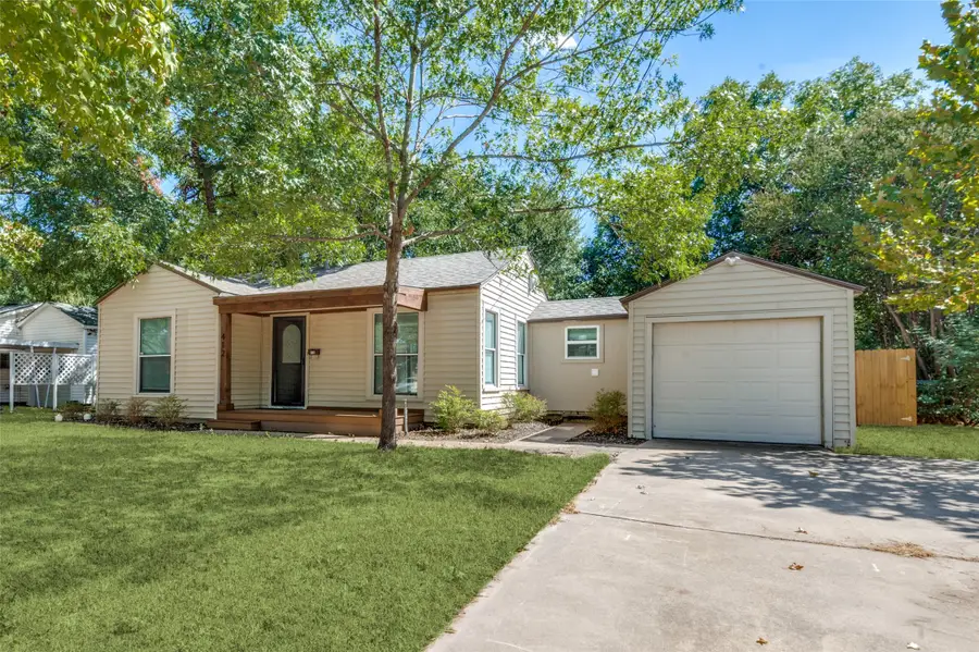 412 E 8th Street, Irving, TX 75060 - #2