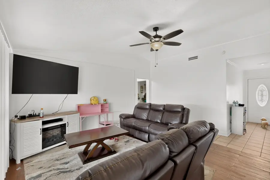 2038 Lamont Drive, Garland, TX 75040 - #3