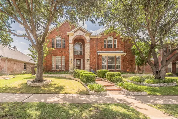 5549 Mountain Valley Drive, The Colony, TX 75056