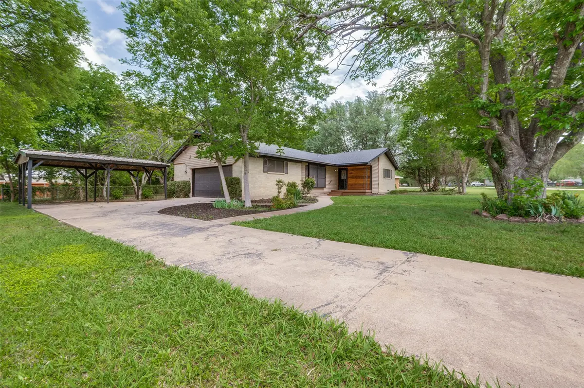 1533 E Springcrest Circle, Lancaster, TX 75134 - #1