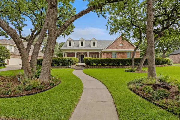 2802 Yorkshire Lane, Southlake, TX 76092